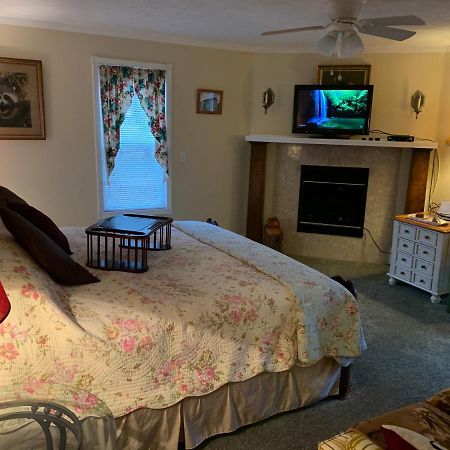 Emerald Necklace Inn Bed And Breakfast Lakewood Exterior foto