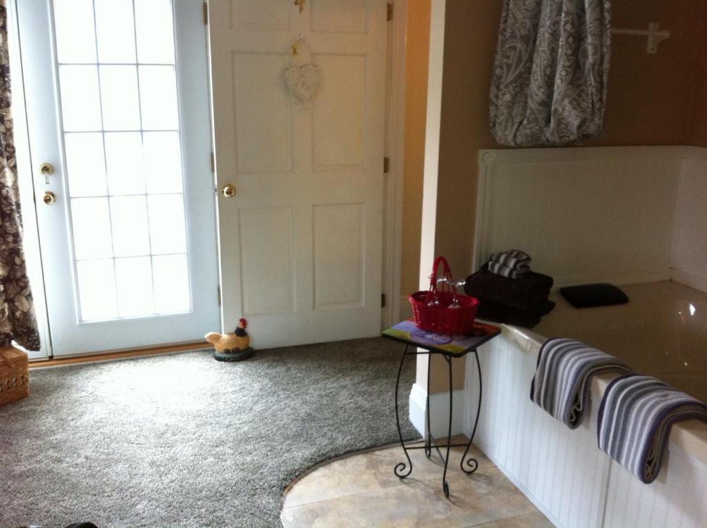 Emerald Necklace Inn Bed And Breakfast Lakewood Cameră foto