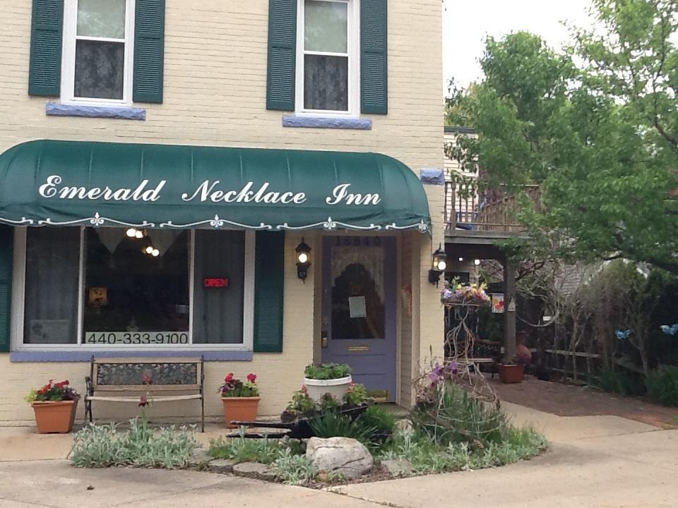 Emerald Necklace Inn Bed And Breakfast Lakewood Exterior foto